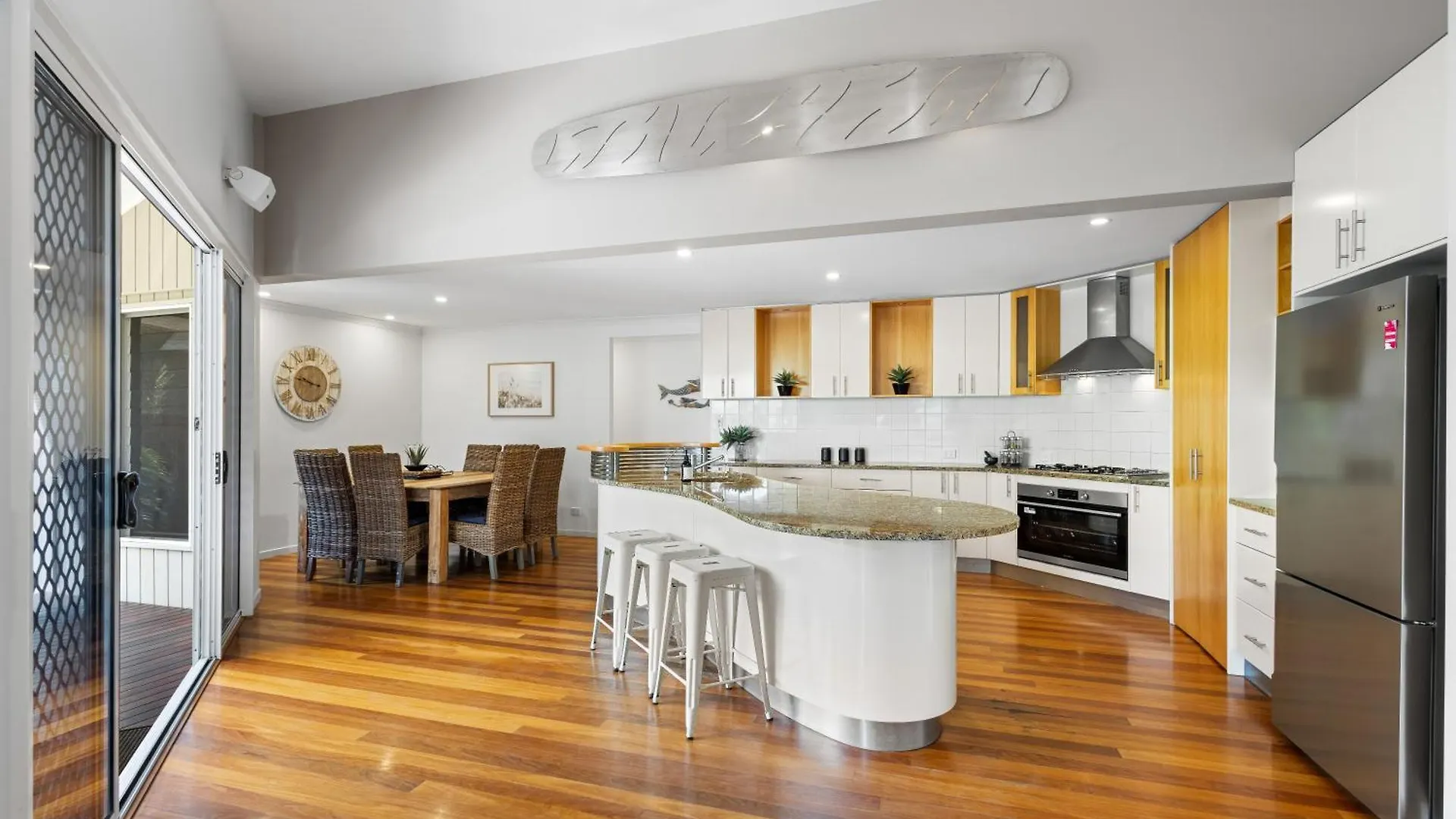 Beecheyana North - Beach Villa With Heated Pool Mudjimba Australie
