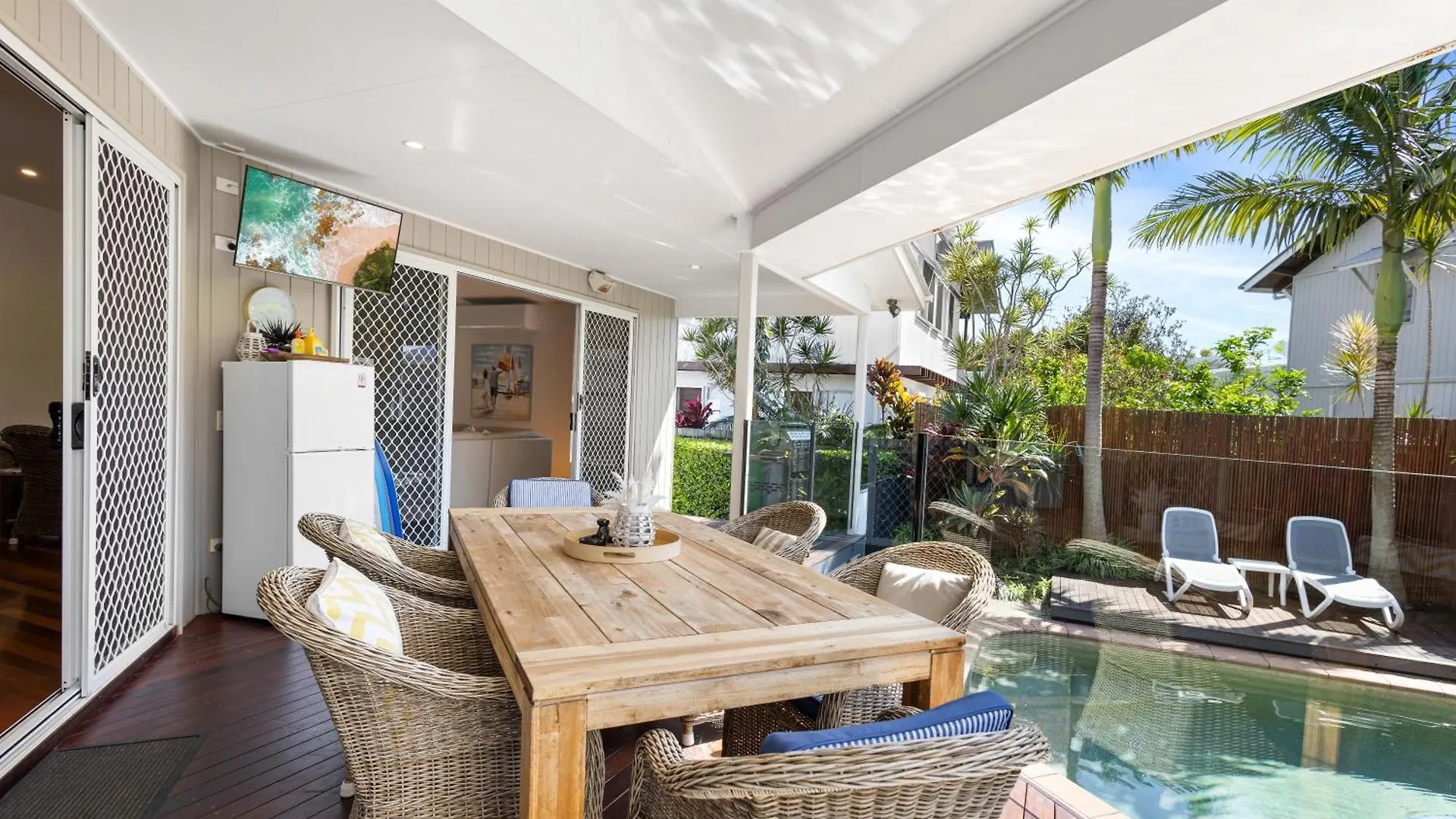 Beecheyana North - Beach Villa With Heated Pool Mudjimba Australie