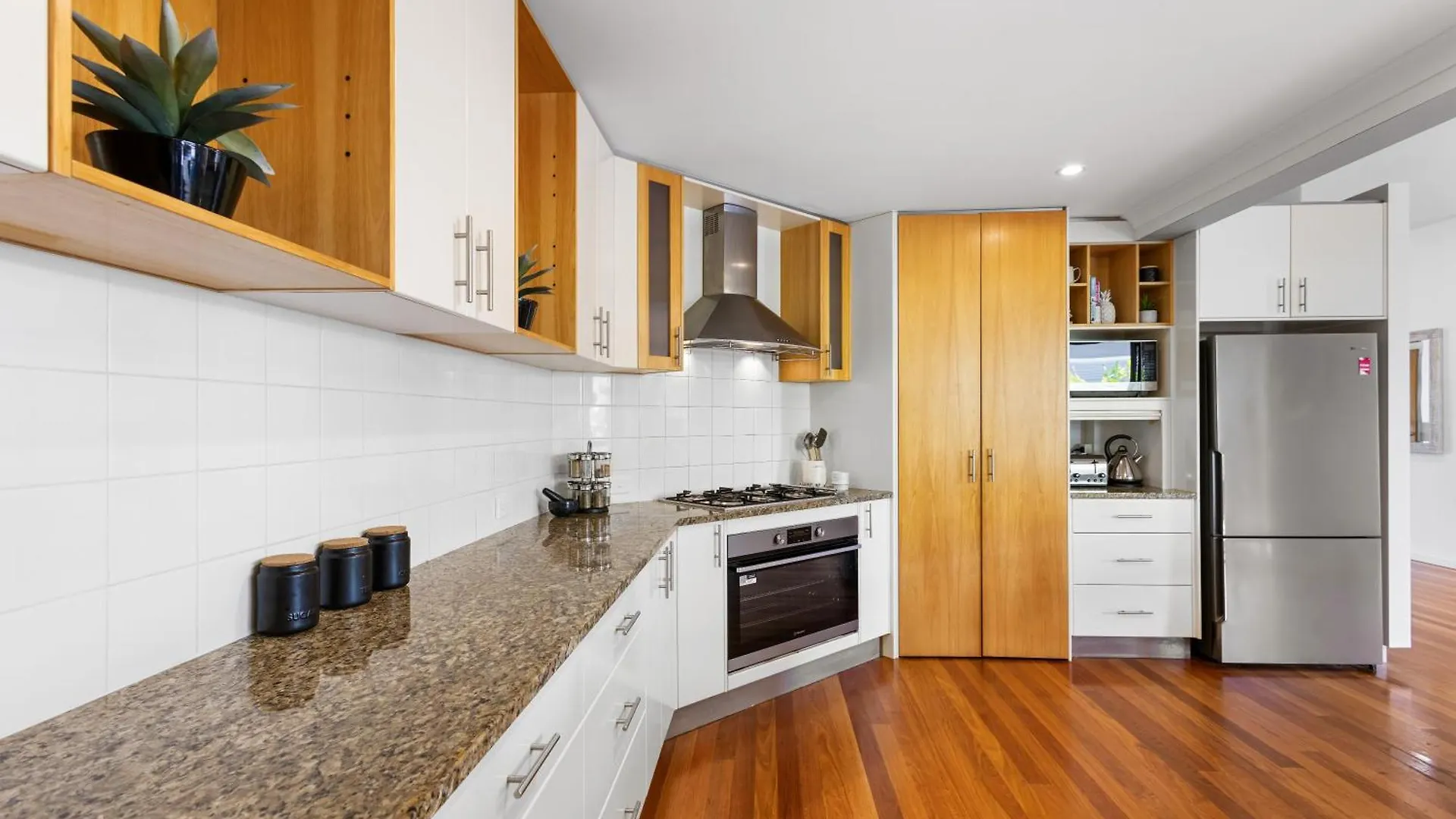 Beecheyana North - Beach Villa With Heated Pool Mudjimba Australie